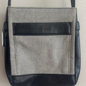 Nine West Black and White purse sophisticated style.